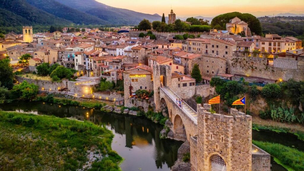 The village of Besalú, part of the most beautiful Camper route through villages.